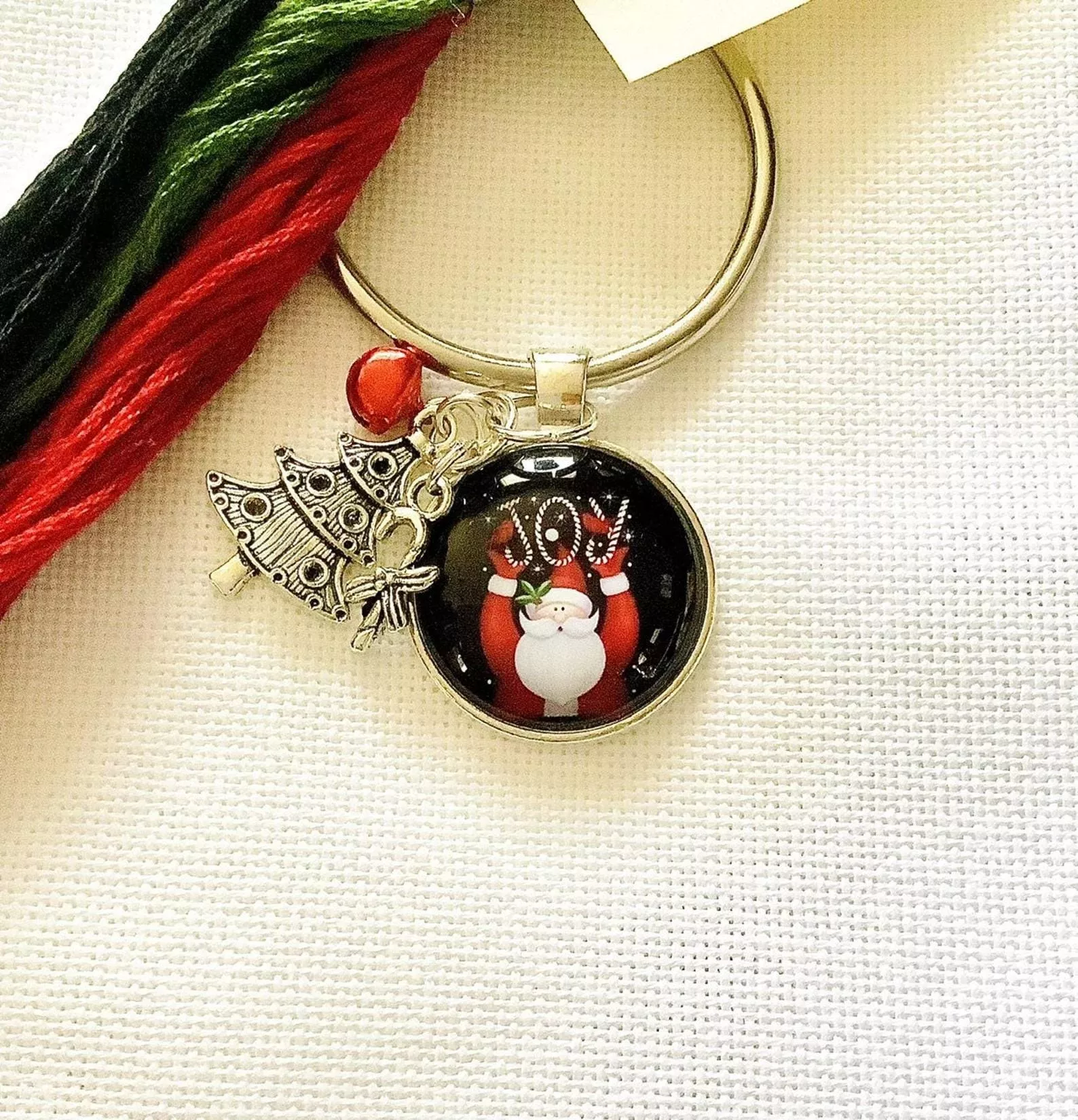 ZIGGY'SDESIGNS "Christmas Santa Joy"Christmas Thread Keep with Charms and BellsNeedlework Accessories